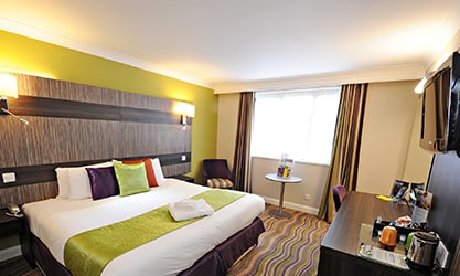Link Hotel Bedroom